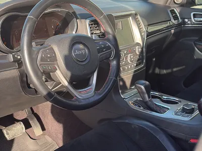 2017 جييب جراند شيروكي تريل هوك