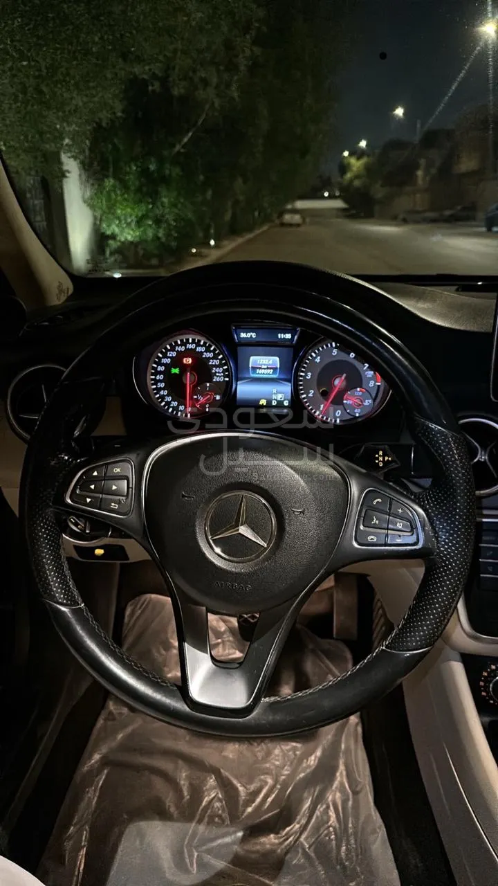 2016 مرسيدس - بنز جي إل إي 250 كوبيه