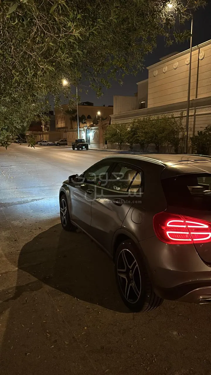 2016 مرسيدس - بنز جي إل إي 250 كوبيه