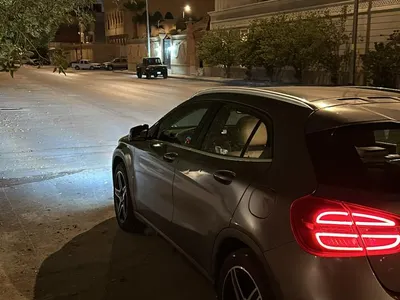 2016 مرسيدس - بنز جي إل إي 250 كوبيه