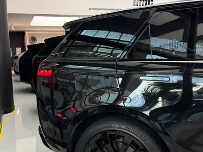 2025 لاند روفر رينج روفر سبورت اتش اس اي