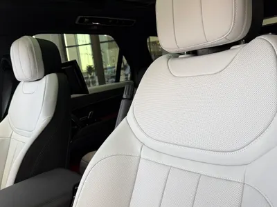 2025 لاند روفر رينج روفر سبورت اتش اس اي