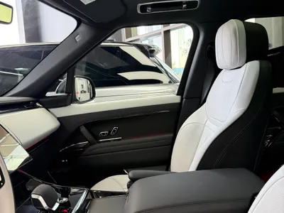 2025 لاند روفر رينج روفر سبورت اتش اس اي