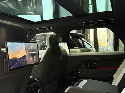 2025 لاند روفر رينج روفر سبورت اتش اس اي