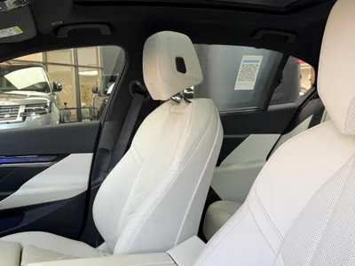 2025 بي ام دبليو الفئة الخامسة 520 أي إم كت