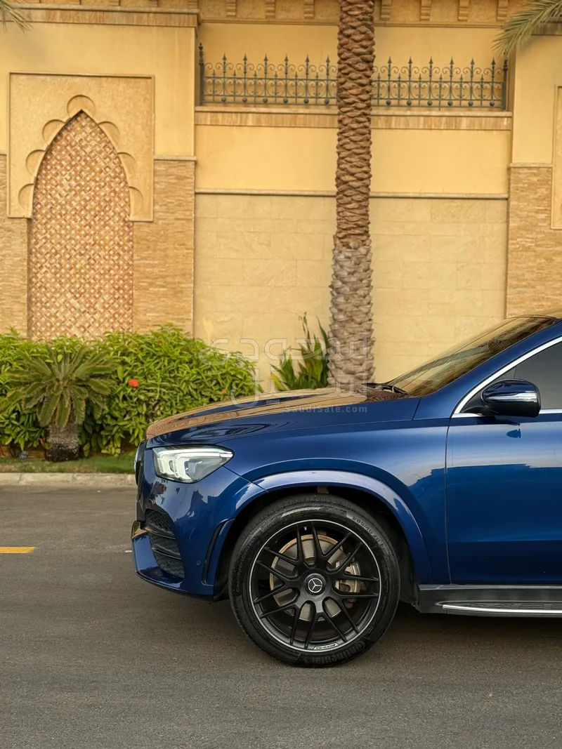 2021 مرسيدس - بنز جي إل إي 450 كوبيه