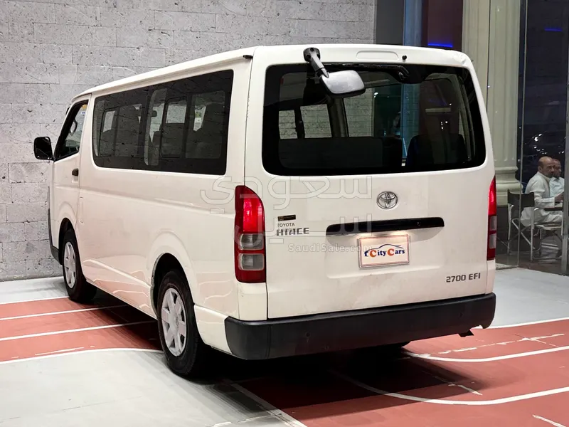 2014 Toyota Hiace