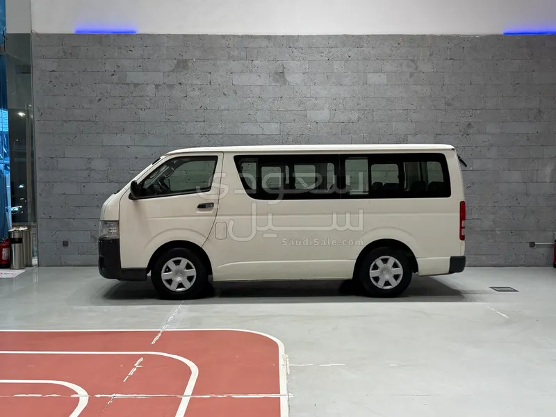 2014 Toyota Hiace
