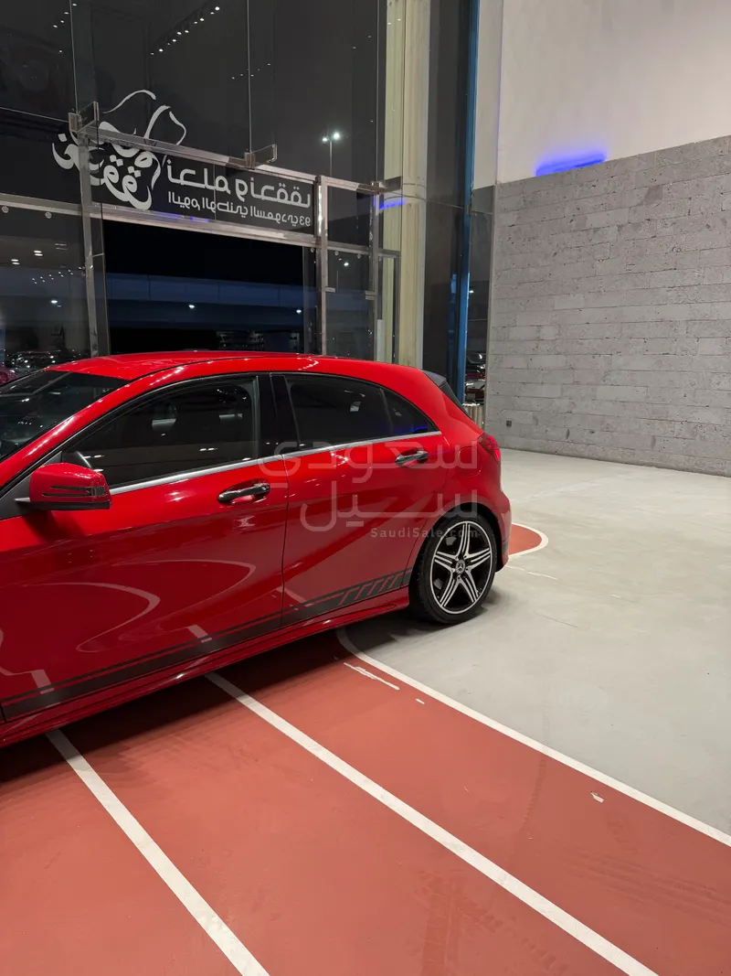 2018 مرسيدس - بنز أي 250