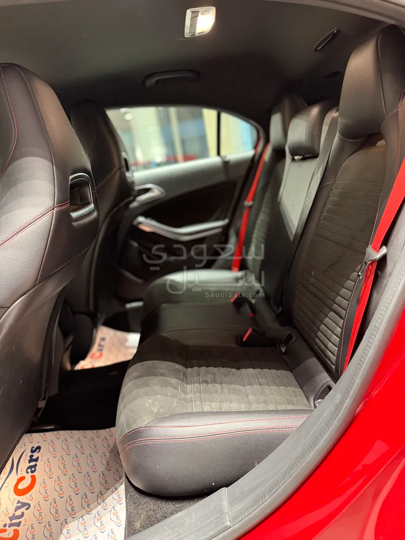 2018 مرسيدس - بنز أي 250