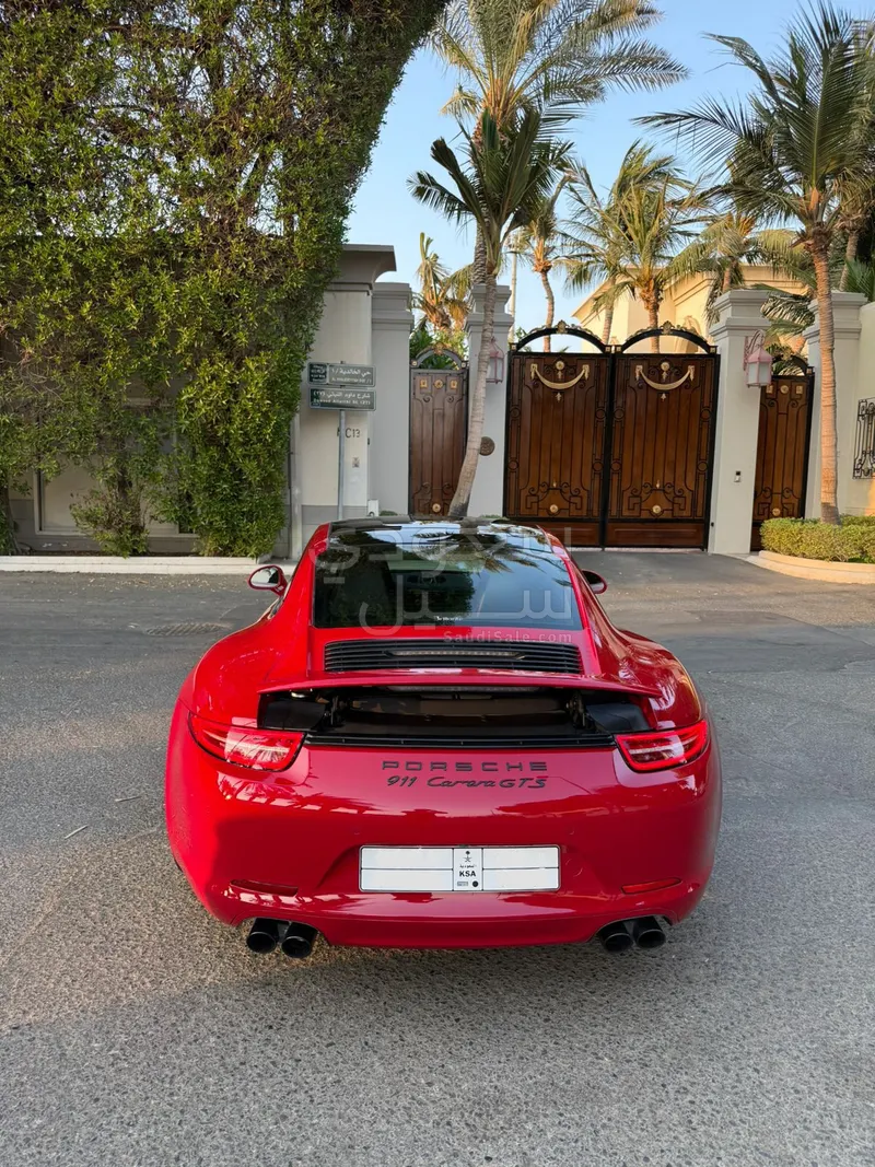 2015 بورش 911 كاريرا جي تي اس