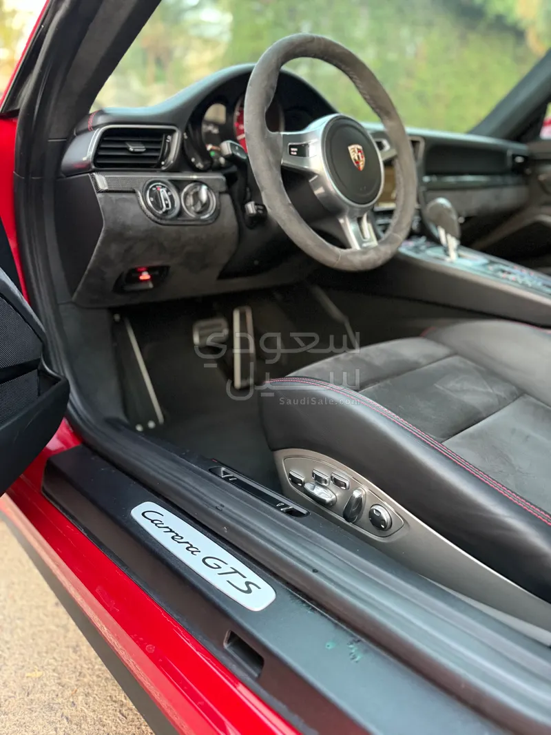 2015 بورش 911 كاريرا جي تي اس