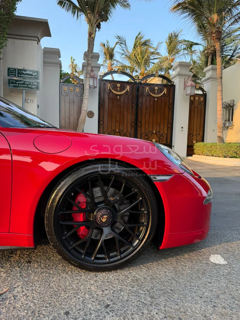 2015 بورش 911 كاريرا جي تي اس