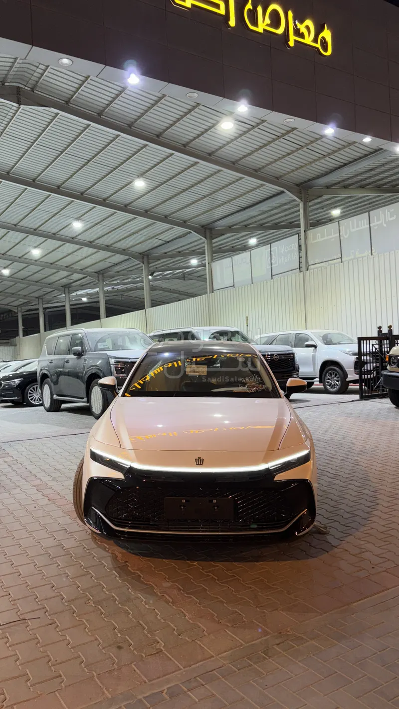 2026 تويوتا كراون ماجيستا