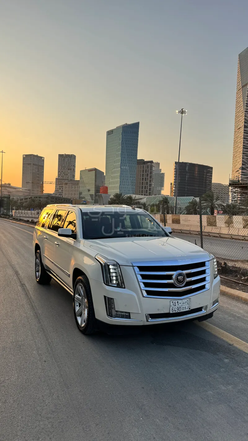 2015 كاديلاك اسكاليد بلاتينيوم