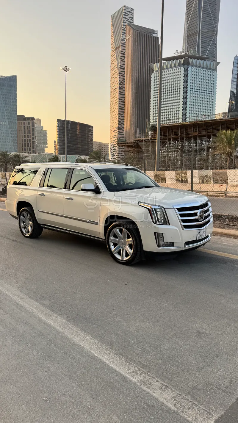 2015 كاديلاك اسكاليد بلاتينيوم