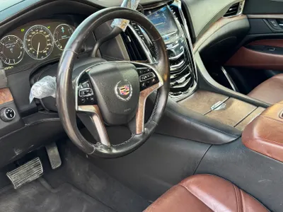 2015 كاديلاك اسكاليد بلاتينيوم