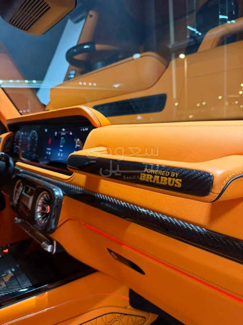 2025 مرسيدس - بنز جي برابوس 800