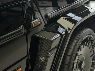 2025 مرسيدس - بنز جي برابوس 800