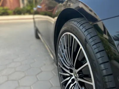 2025 مرسيدس - بنز إي 300