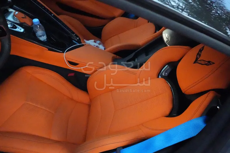 2020 شفروليه كورفيت سي 8