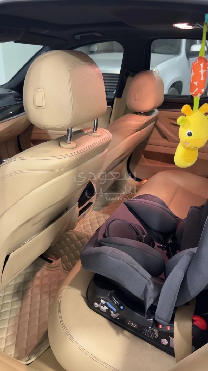 2015 بي ام دبليو الفئة الخامسة 520 أي