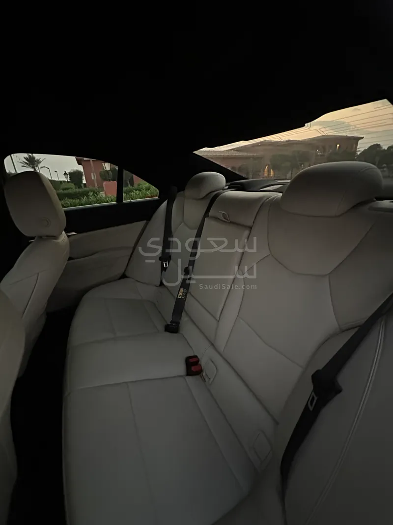 2021 كاديلاك سي تي 4