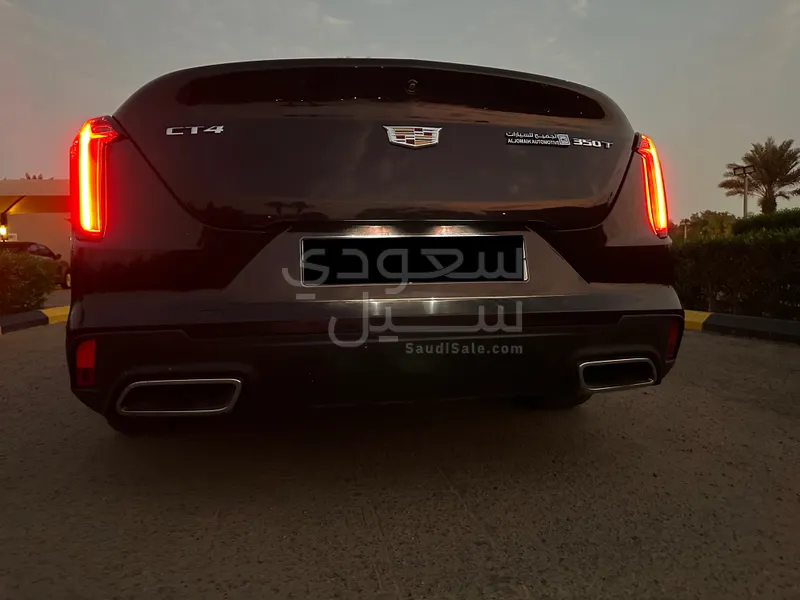 2021 كاديلاك سي تي 4