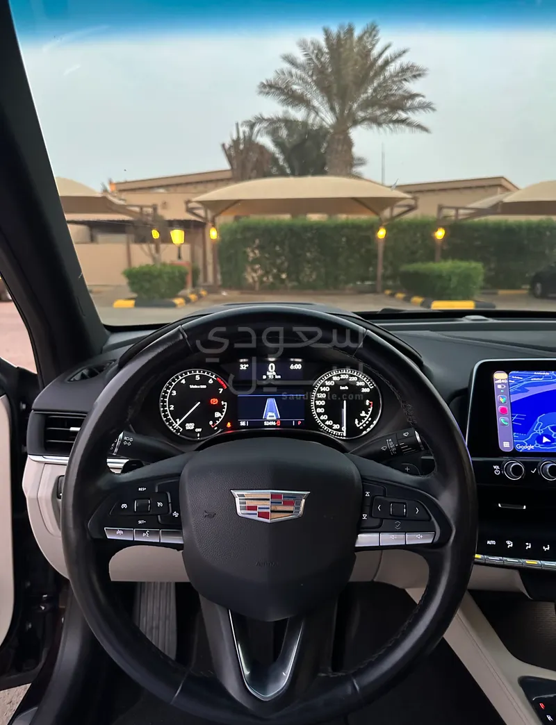 2021 كاديلاك سي تي 4