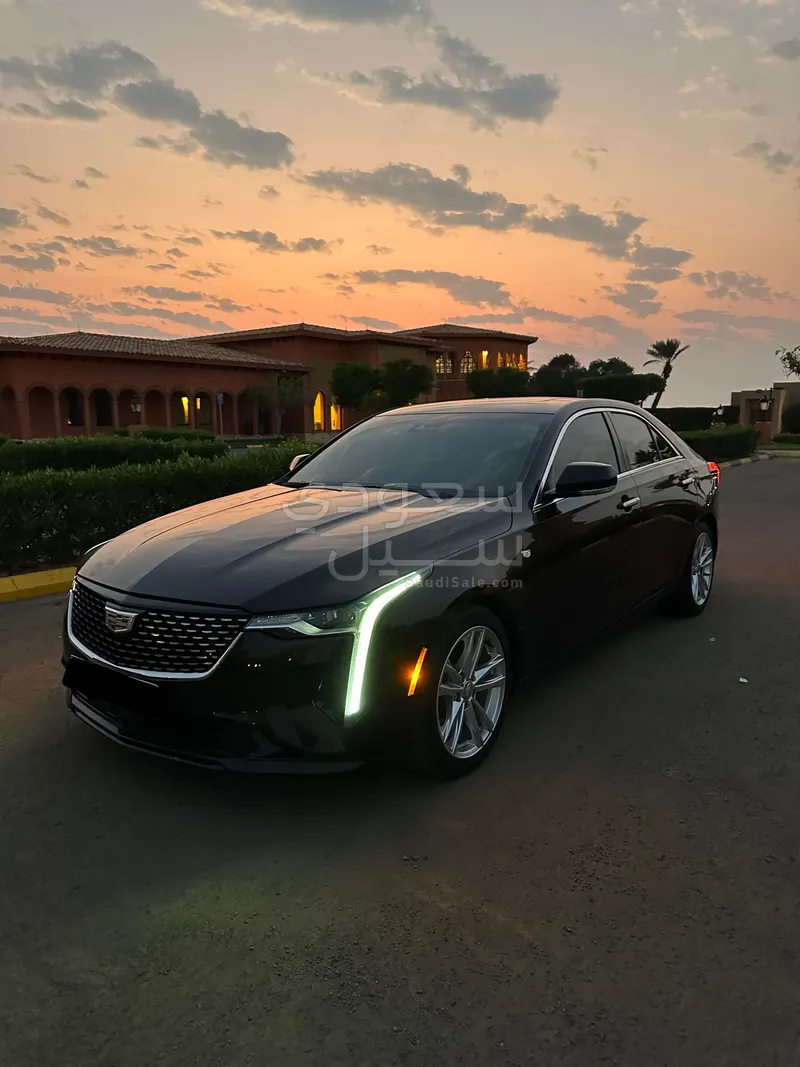 2021 كاديلاك سي تي 4