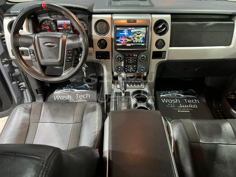 2014 فورد اف 150 اس في تي رابتر