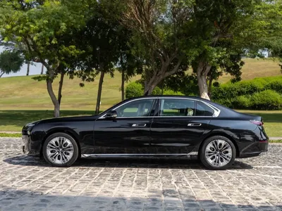 2023 بي ام دبليو الفئة السابعة 735أي