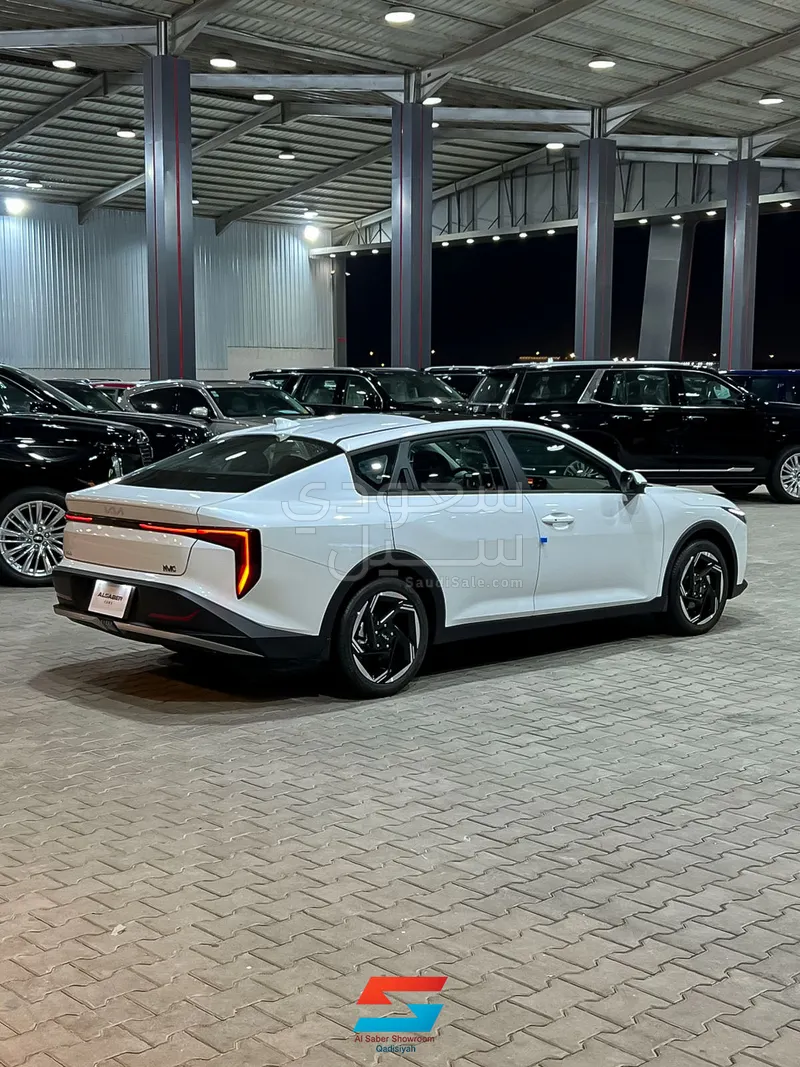 2026 كيا كاي 4