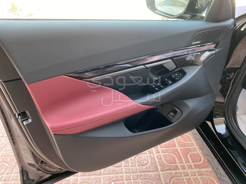 2026 بي ام دبليو الفئة الخامسة 520 أي إم كت