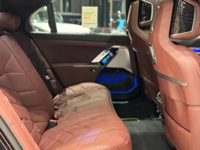 2026 بي ام دبليو الفئة السابعة 735أي