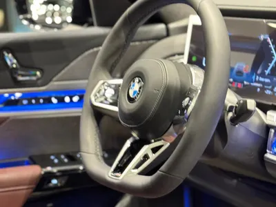 2026 بي ام دبليو الفئة السابعة 735أي