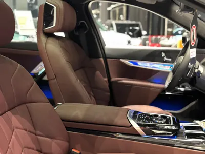 2026 بي ام دبليو الفئة السابعة 735أي