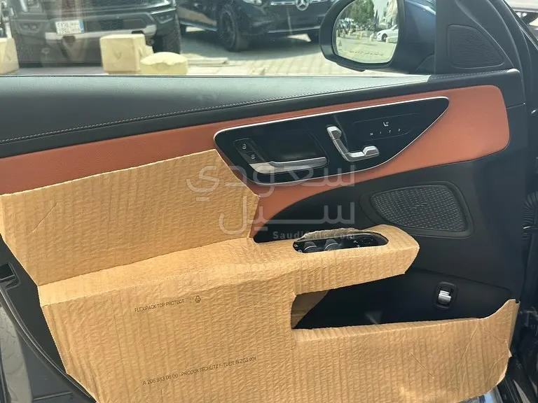 2025 مرسيدس - بنز سي 200