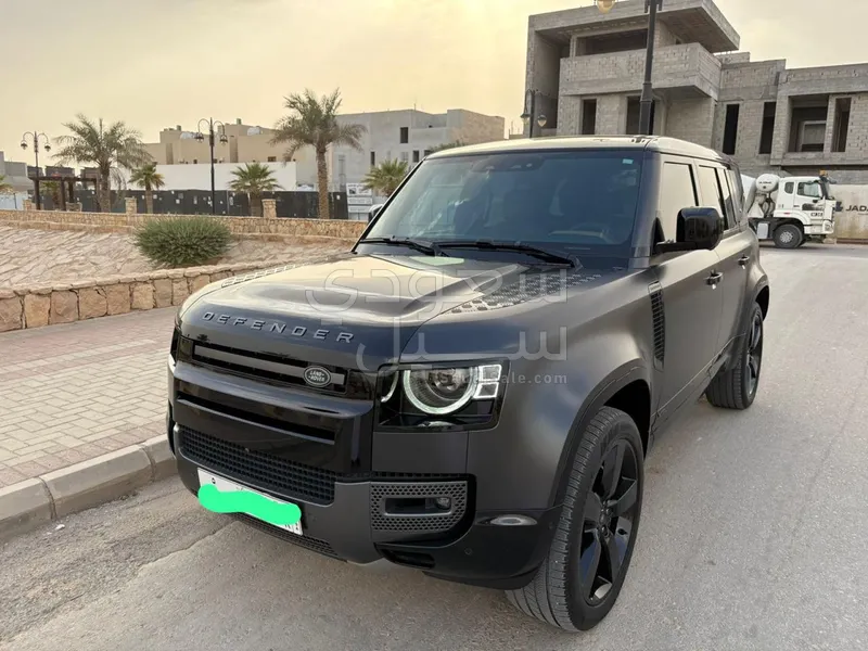 2023 لاند روفر ديفيندر 110