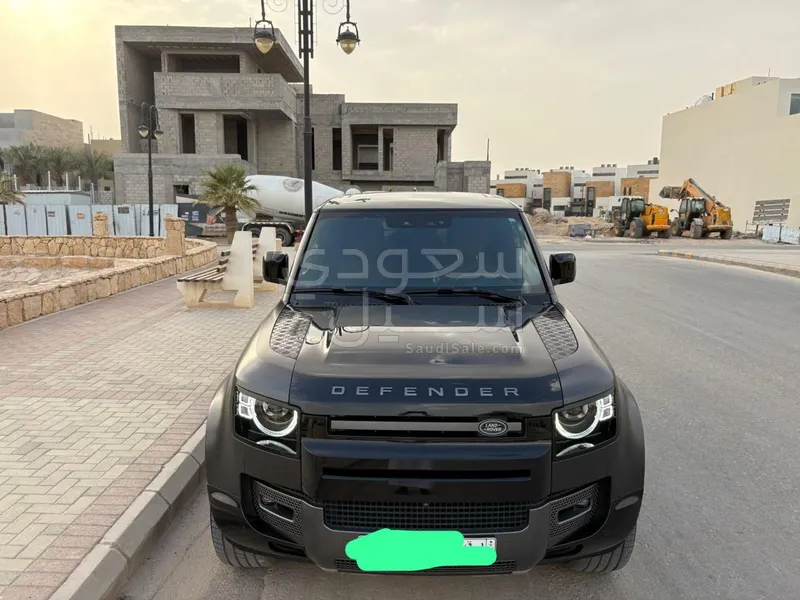 2023 لاند روفر ديفيندر 110