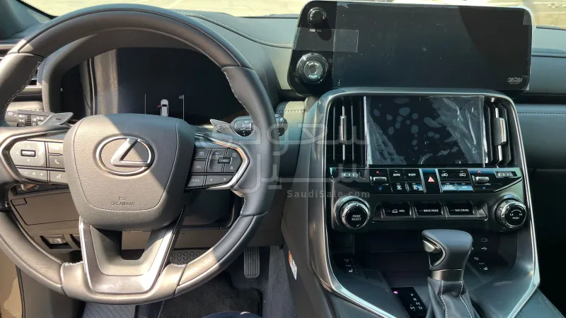 2025 Lexus LX 600