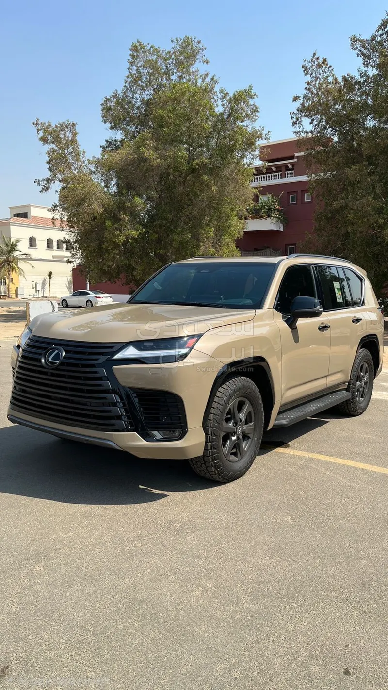 2025 Lexus LX 600