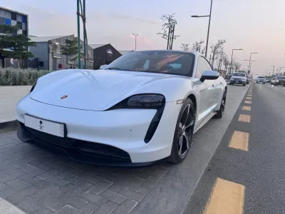 2024 بورش تايكان 4إس