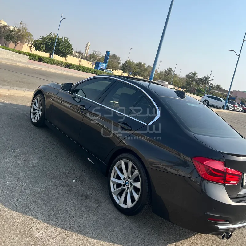 2018 بي ام دبليو الفئة الثالثة 320 أي