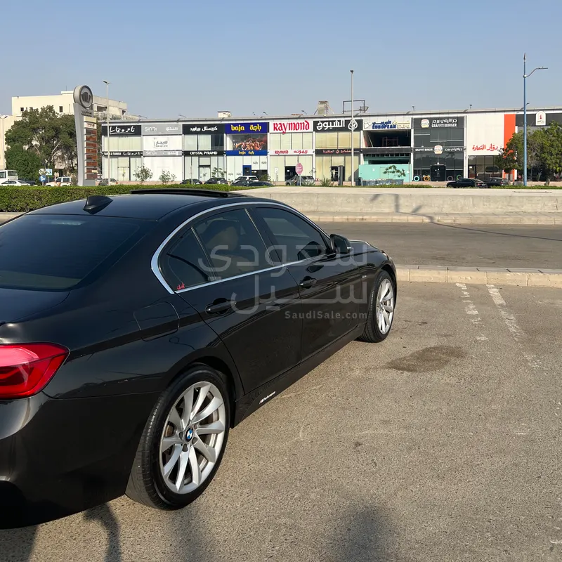 2018 بي ام دبليو الفئة الثالثة 320 أي