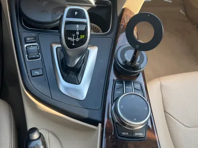 2018 بي ام دبليو الفئة الثالثة 320 أي