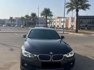 2018 بي ام دبليو الفئة الثالثة 320 أي