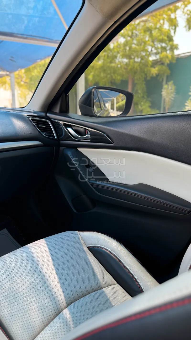 2016 مازدا مازدا 3