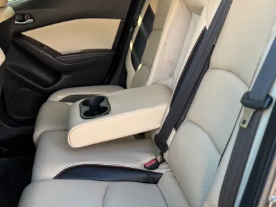 2016 مازدا مازدا 3