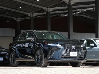 2024 لكزس أر إكس 350